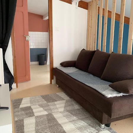 Appartement Charmant Face Au Haras サン・ロー エクステリア 写真